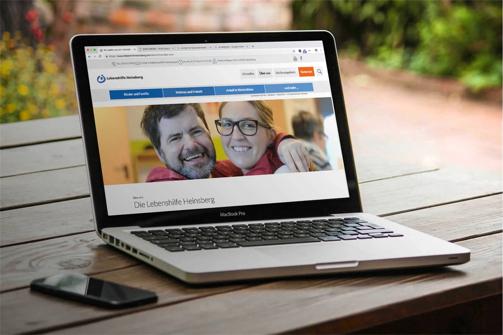 Website der Lebenshilfe Heinsberg auf einem Laptop